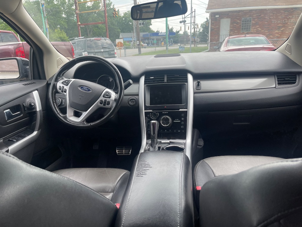 2011 Ford Explorer Limited - Photo 10
