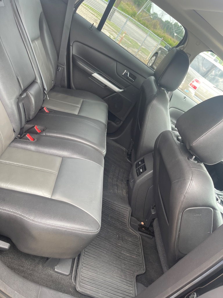2011 Ford Explorer Limited - Photo 9